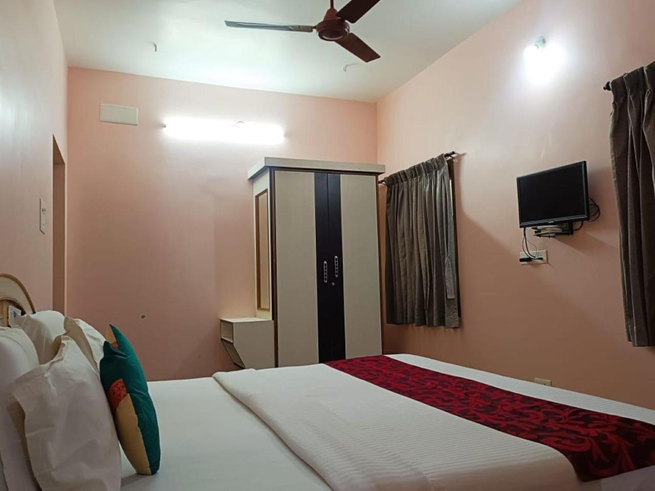 Royal Garden Yercaud Hotel Exterior photo