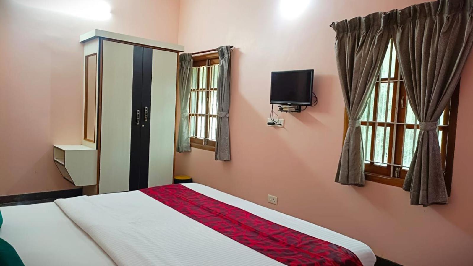 Royal Garden Yercaud Hotel Exterior photo